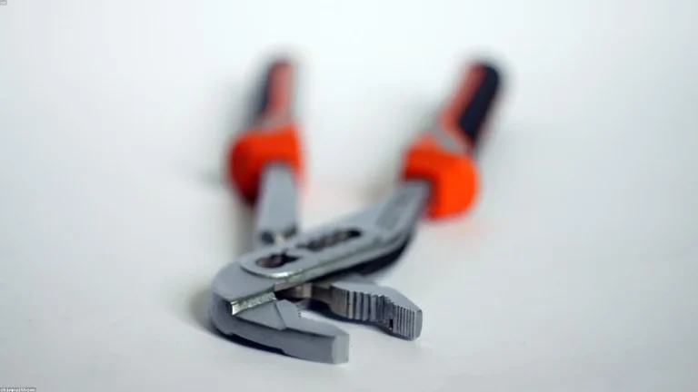 Caliper measuring tool